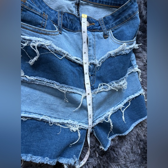 American Bazi Distressed Patchwork Denim Shorts – Size Medium - Picture 3 of 5